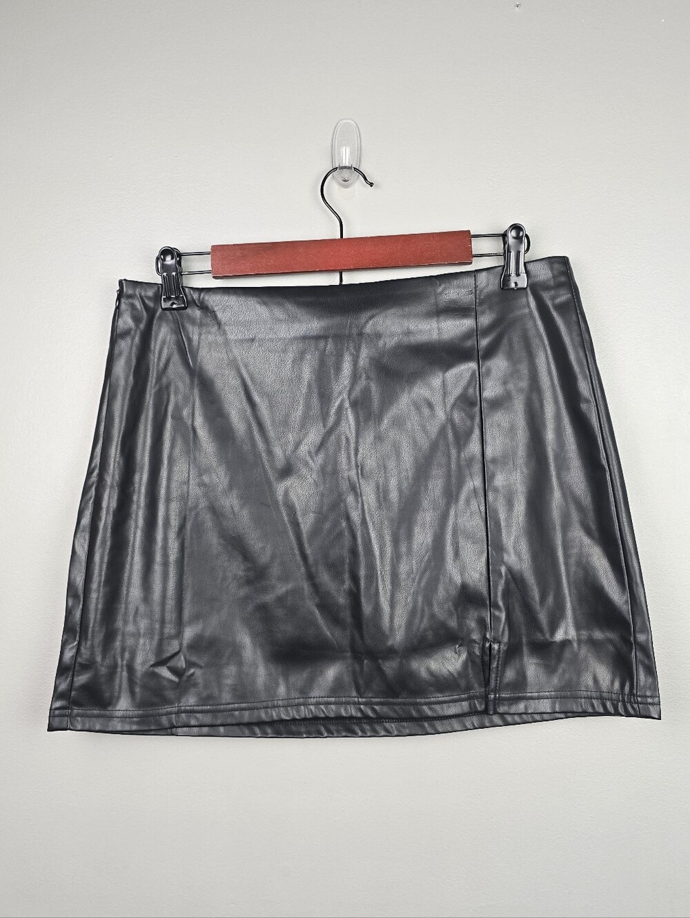 Faux Leather Solid Split Mini Skirt Slit Black Womens Size L Edgy Dark Academia - Picture 3 of 10